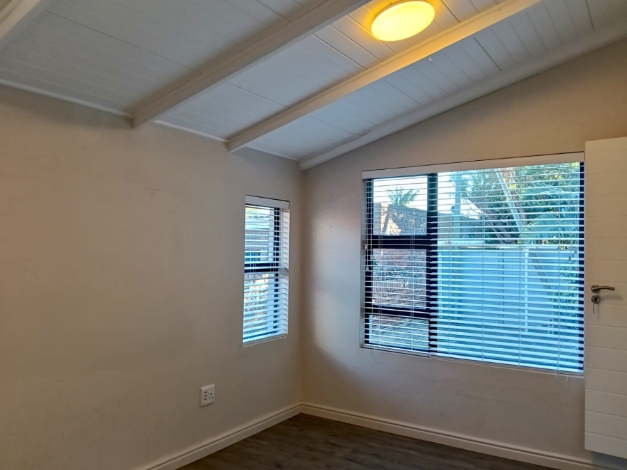 1 Bedroom Property for Sale in Onrus Western Cape